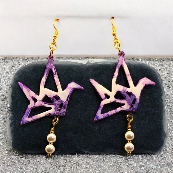 Handmade Resin Paper Crane Purple and White with Glass Pearls Dangle Earring - Picture 5 of 5